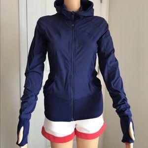 Euc lululemon navy in flux reversible jacket
